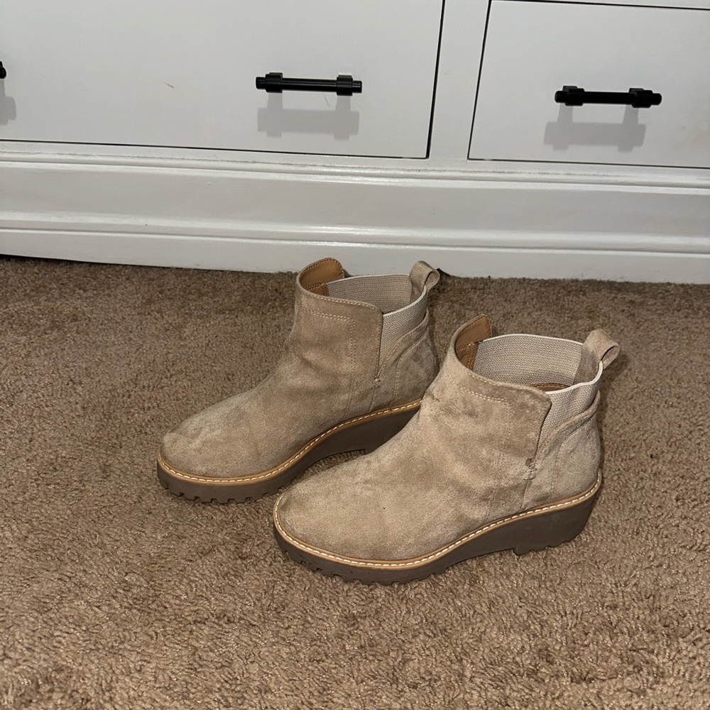 Ankle boots